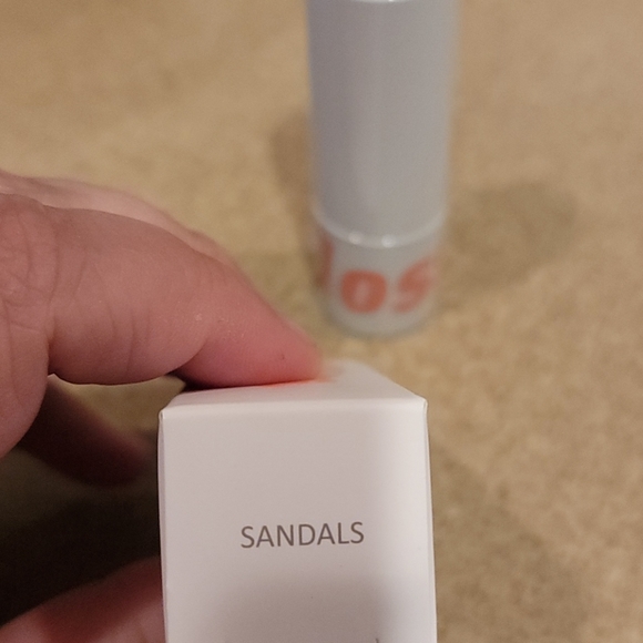 Floss Beauty The Concierge Cheek & Lip Tint - Picture 5 of 6